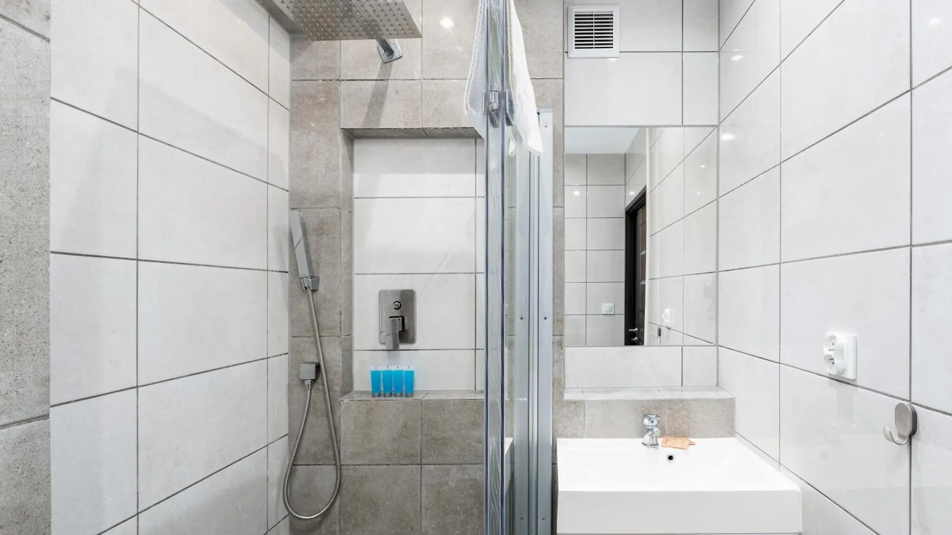 Osiedle Na Lotnisku Comfort Apartment Krakow